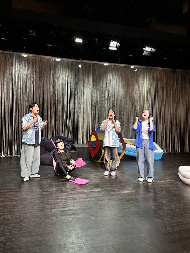 ‘럭키복희’ 무대사진/사진=전북특별자치도연극협회