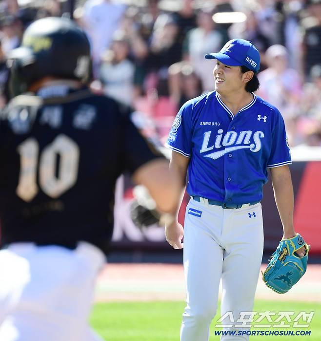 21일 수원 케이티위즈파크에서 열린 KT와 삼성의 경기. 1회말 2사 만루. KT 황재균이 2타점 적시타를 날렸다. 1회 2실점을 내준 삼성 선발 양창섭. 수원=송정헌 기자songs@sportschosun.com/2025.09.21/