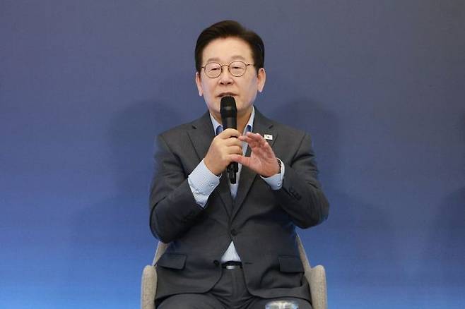 이재명 대통령이 17일 경기도 성남시 스타트업 스퀘어에서 열린 청년 스타트업 상상콘서트에서 발언하고 있다. ⓒ뉴시스