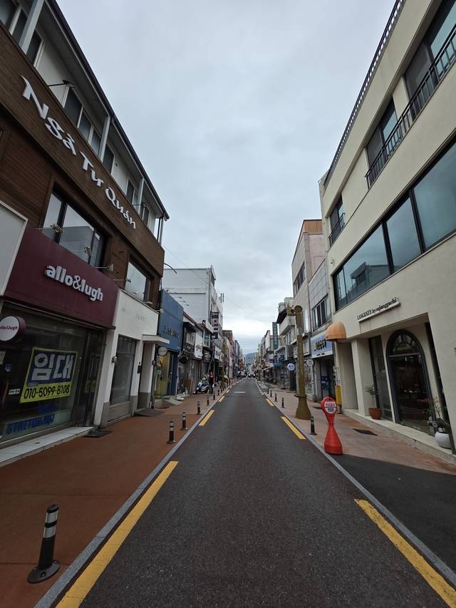 지난 19일 오후 찾아간 경주 노동동 금리단길이 썰렁하다. [사진= 김수연기자]