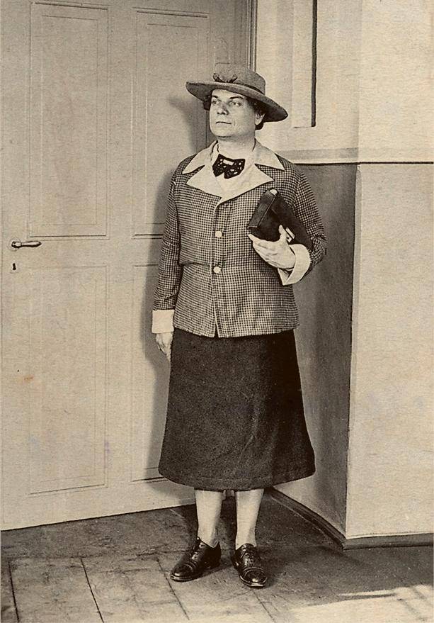 프랑스 장교인 에밀 불레는 가발과 치마를 이용해 독일 여자처럼 차려 입고 탈출을 시도했다. 열린책들 제공