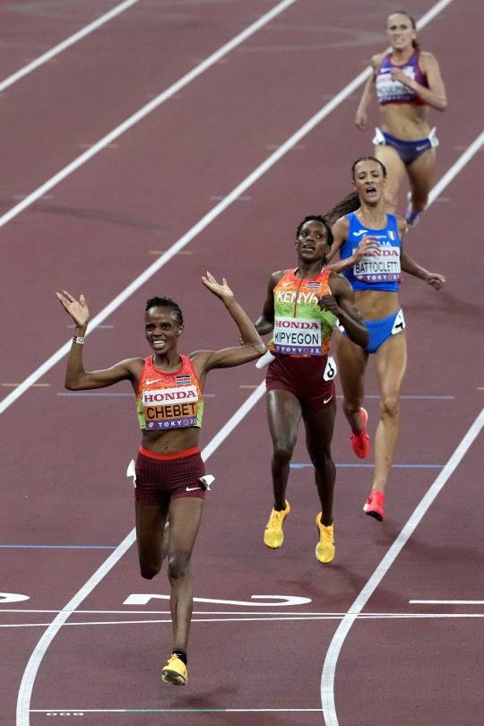 체벳, 도쿄 세계선수권 2관왕. 사진(도쿄 AP=연합뉴스)