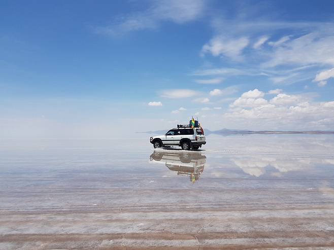 최고의 신비 볼리비아 우유니 소금사막.