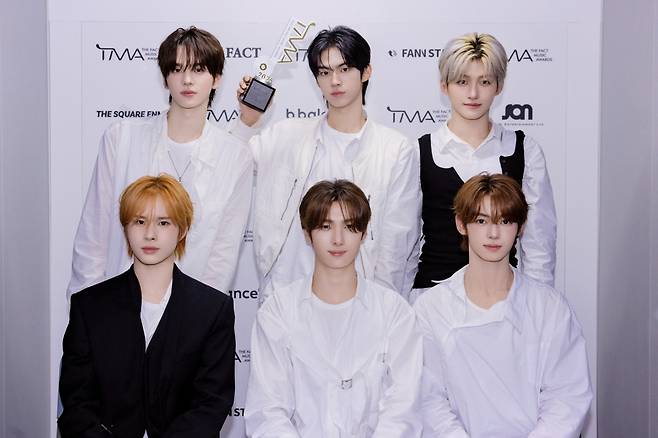 투어스. 플레디스