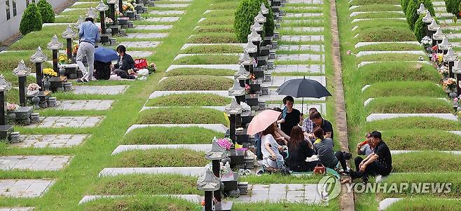 인천가족공원 [연합뉴스 자료사진]