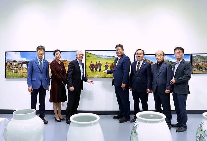 지난 20일 전시회 개막식 [태백시 제공.재판매 및 DB 금지]