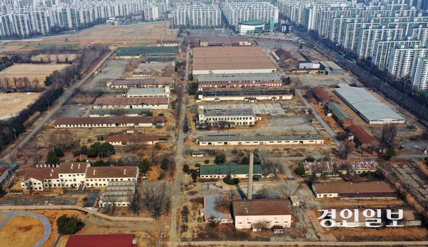 인천시 부평구 옛 미군기지 캠프마켓 D구역 내 위치한 제빵공장, 사무실, 창고 등 근대건축물 모습. /경인일보DB
