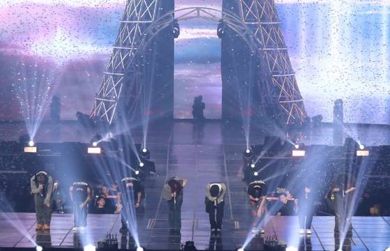Ateez wrap up a performance at a concert in Seoul [KQ ENTERTAINMENT]