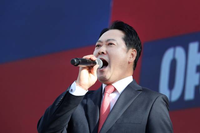 장동혁 국민의힘 대표가 21일 대구 동구 동대구역 광장에서 열린 '야당탄압·독재정치 국민 규탄대회'에서 발언하고 있다. 연합뉴스