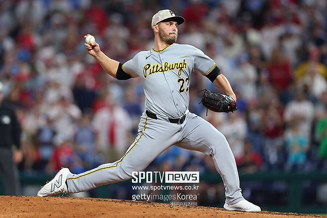 ▲ 22일 애틀랜타전 9회에 나섰으나 아웃카운트 하나도 잡지 못하고 3실점으로 무너진 태너 레이니