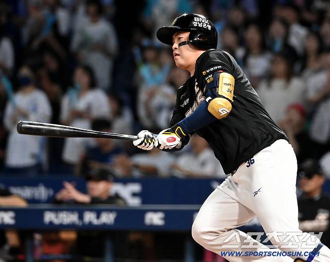 18일 창원NC파크에서 열린 삼성과 NC의 경기, 2회말 1사 3루 NC 권희동이 선취 1타점 적시타를 치고 있다. 창원=허상욱 기자wook@sportschosun.com/2025.09.18/