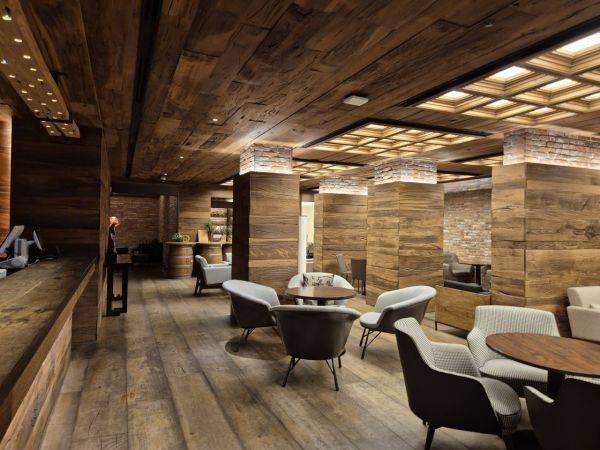 멤버십 회원에게만 오픈된 라운지. 와인과 간단한 다과를 즐길 수 있다. 이민지 기자.