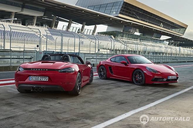 포르쉐가 718 박스터와 카이맨의 전기차 전용 계획을 철회한다(출처: 포르쉐)
