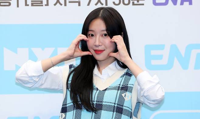 [서울=뉴시스] 김혜진 기자 = 방송인 쯔양이 19일 서울 마포구 스탠포드호텔에서 열린 ENA 새 예능 프로그램 '어디로 튈지 몰라' 제작발표회에서 포즈를 취하고 있다. 2025.09.19. jini@newsis.com /사진=뉴시스