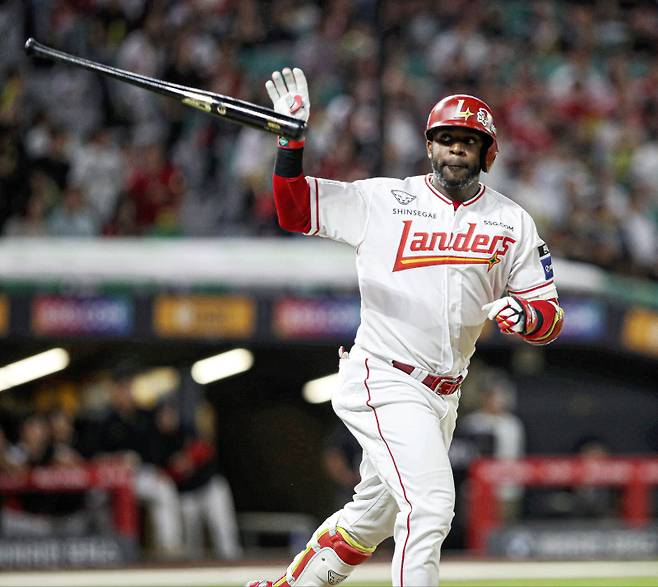 23일 인천 KIA전에서 결승 투런 홈런을 때려낸 기예르모 에레디아. SSG 제공