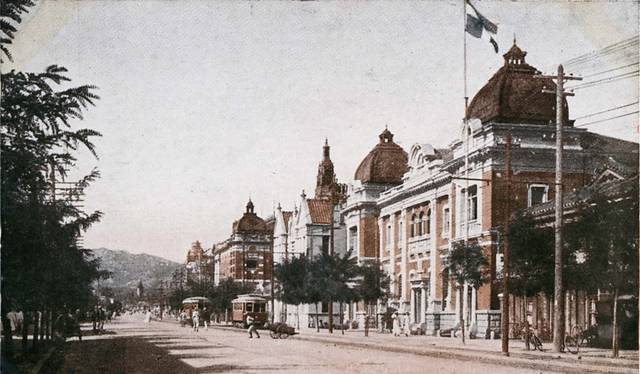 남대문로1가에서 바라본 종로네거리 방향 전경. 남대문로1가에는 한성은행, 대동생명 등 주요 금융기관이 몰려 있었다. 국제일본문화센터·혜화1117 제공