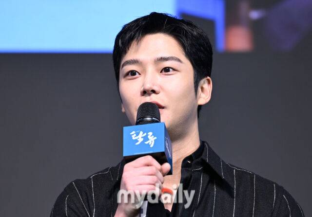 배우 로운이 23일 서울 논현동 엘리에나 호텔에서 진행된 디즈니+ 오리지널 시리즈 '탁류' 제작발표회에 참석했다. / 한혁승 기자(hanfoto@mydaily.co.kr)