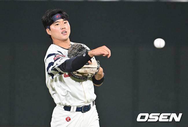 [OSEN=부산, 이석우 기자]  롯데 자이언츠 손성빈  / foto0307@osen.co.kr