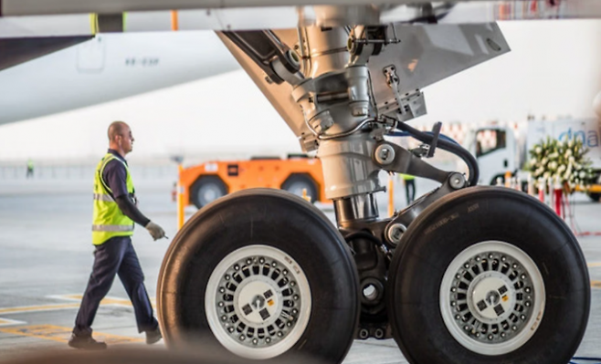 비행기 바퀴 자료사진