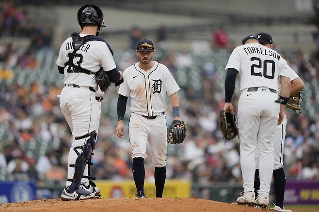 좌절하는 디트로이트 선수들.   AP연합뉴스