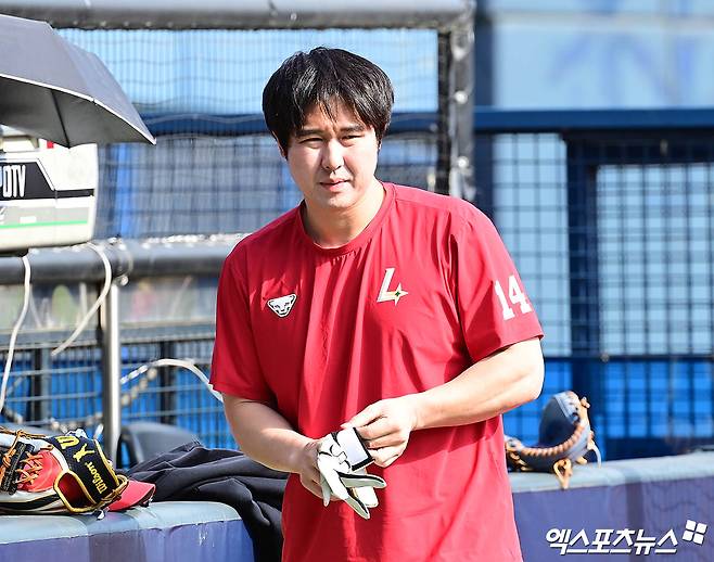 2일 오후 서울 잠실야구장에서 열리는 '2025 신한 SOL Bank KBO리그' SSG 랜더스와 LG 트윈스의 경기에 앞서 SSG 최정이 훈련을 준비하고 있다. 엑스포츠뉴스 DB