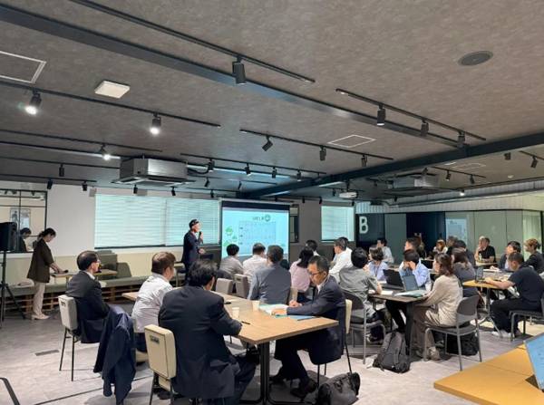 무나카타시 시민단체가 세계유산 관련 논의를 하고 있다.