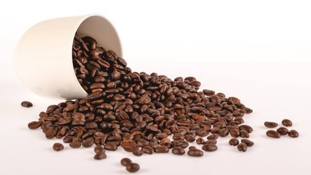 과도한 카페인 섭취는 다양한 부작용을 일으킬 수 있다｜출처: 게티이미지뱅크