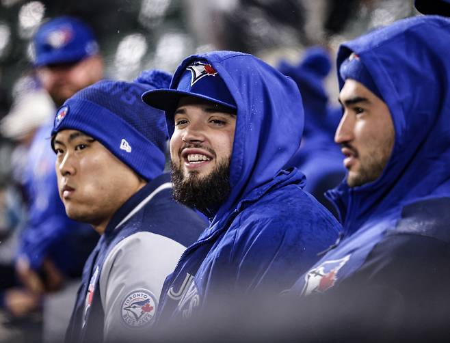 토론토 블루제이스 시절 류현진(왼쪽 끝)과 알렉 마노아(가운데). 사진제공=토론토 블루제이스 SNS