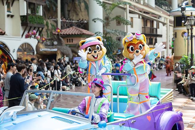 롯데그룹이 오는 10월 17일 서울 잠실 롯데월드 어드벤처를 통째로 대관해 '2025 롯데 러브 패밀리 페스티벌'을 진행한다. /롯데월드 제공