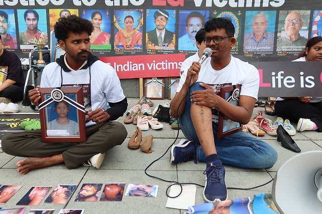 2020년 인도에서의 엘지화학 스티렌 가스 유출 사고로 큰 상처를 입은 곤나바툴라 칸나지(왼쪽). 서울환경운동연합 제공.