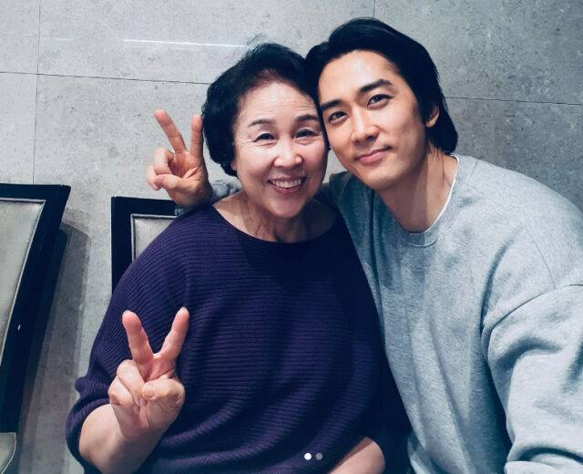 사진=송승헌 SNS 캡처.