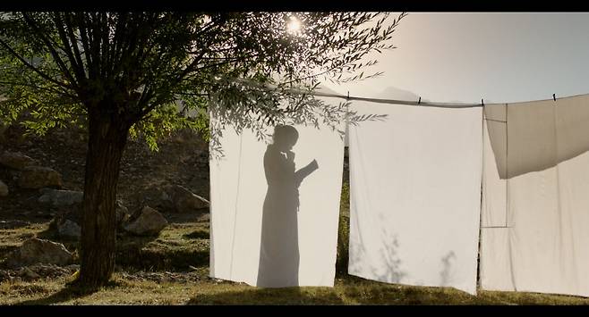 영화 '또 다른 탄생'의 한 장면. /BIFF 제공