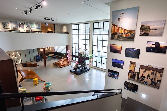 취향가옥 시즌2 전시 공간 전경, DUPLEX HOUSE, 2025. /courtesy of D MUSEUM