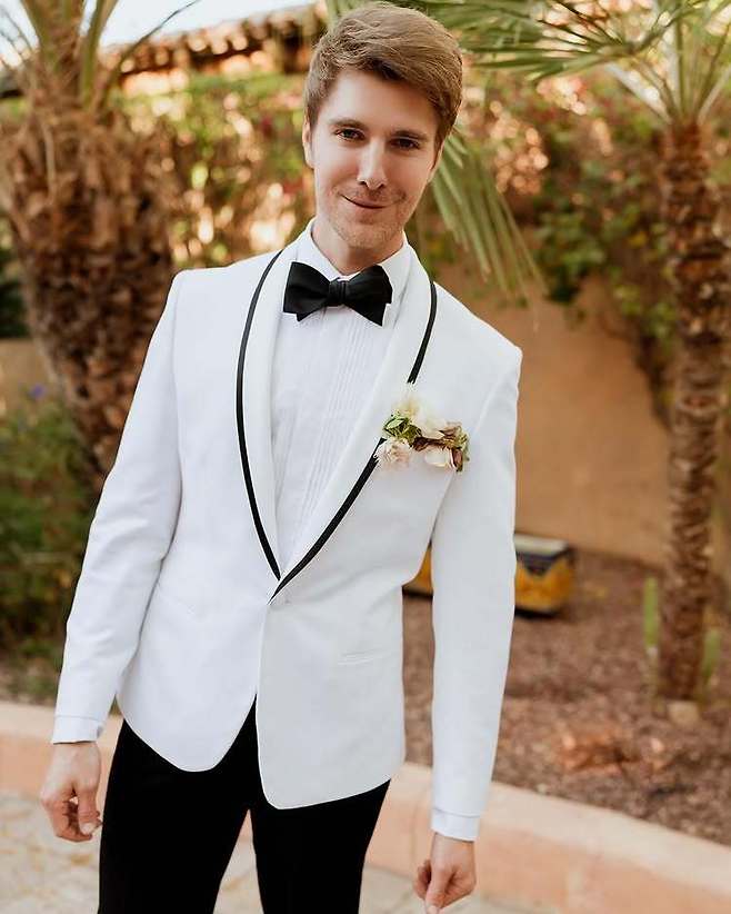 마이클 헤슬린 소셜미디어