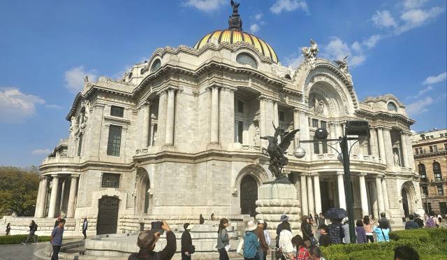 ▲ 멕시코 벽화의 메카인 예술궁미술관 ⓒ손호철