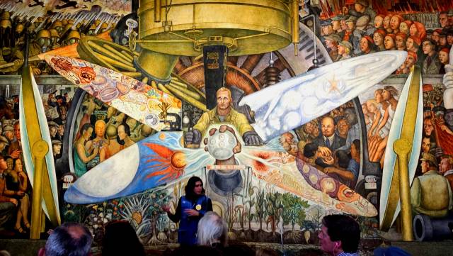 ▲ 리베라의 대표작으로 레닌을 그려 그림을 위탁한 록펠러를 엿먹인 '인간, 우주의 통제자'. 오른쪽 윗날개 밑에 레닌이 보인다. ⓒ손호철