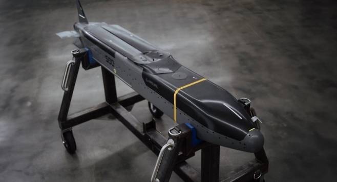 조립을 마친 바라쿠다-500 전신. 모듈형 설계를 통해 발사 모드 전환이 쉬우며 대량생산 체계 구축이 가능하다. 출처=안두릴