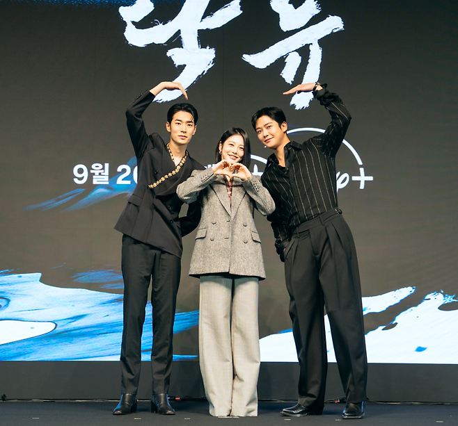 디즈니 플러스 ‘탁류’. 월트디즈니 컴퍼니 코리아 제공.