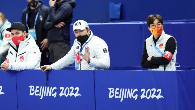 김선태 전 대표팀 감독(오른쪽). 연합뉴스