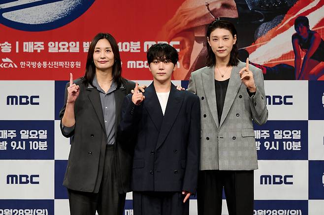 ▲ 표승주 부승관 김연경(왼쪽부터). 제공| MBC