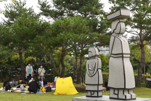 ◇국민화가 박수근 화백을 기리는 ‘제12회 전국사생대회’가 27일 양구군 박수근미술관 내 박수근 공원에서 열린다. 강원일보DB