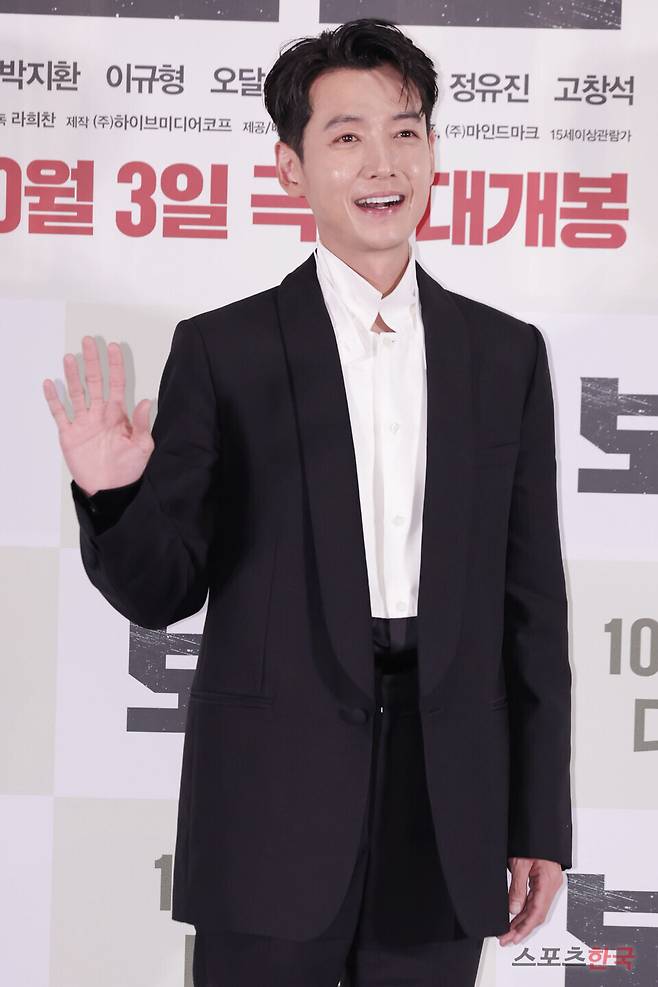 영화 '보스' 언론시사회에 참석한 정경호. 25.9.24 ⓒ이혜영 기자 lhy@hankooki.com