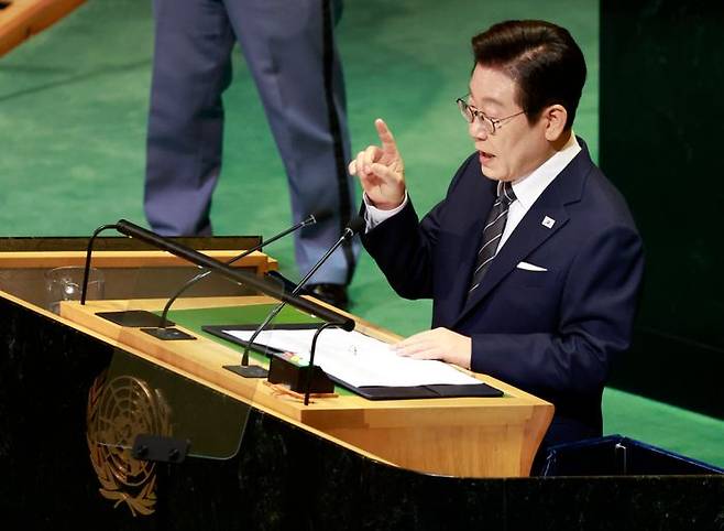 이재명 대통령이 23일(현지시간) 미국 뉴욕 유엔본부 총회장에서 기조연설을 하고 있다. ⓒ연합뉴스
