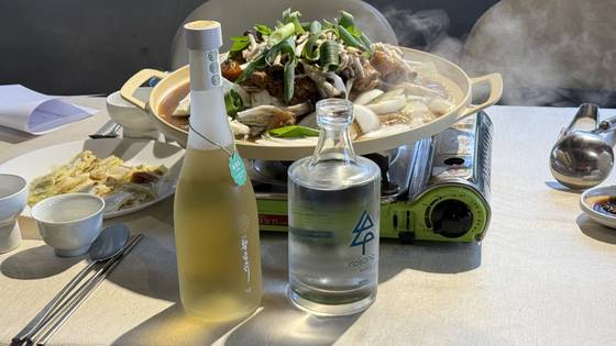 Jjimdak and gayangju prepared by Chef Kim Jeom-hee [WOO JI-WON]