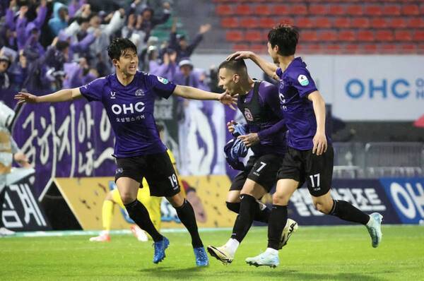 FC안양이 오는 28일 광주와 맞대결서 승리를 통해 상위 스플릿 진입을 목표로 하고 있다. FC안양 제공