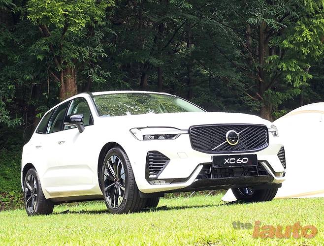 [시승기] 세련된 인상으로 다듬어진 볼보 뉴 XC60 B5