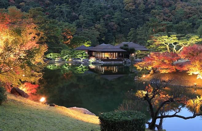 일본의 특별 명승지 카가와 리쓰린 공원