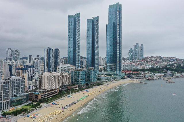 334억 원에 달하는 부산 해운대구 엘시티 개발부담금에 대한 법정 공방에서 대법원이 부산도시공사가 승소한 원심을 깨고 해운대구청의 손을 들어줬다. 부산 해운대구 엘시티 초고층 건물 모습. 부산일보DB