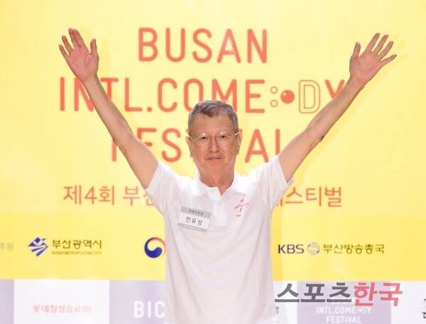 '부산국제코미디페스티벌' 기자회견에 참석하고 있는 개그맨 전유성 ⓒ이혜영 기자 lhy@hankooki.com