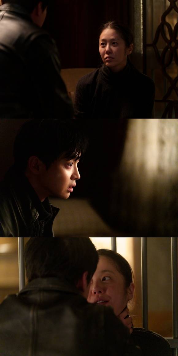 배우 장동윤은 '사마귀'에서 사마귀라고 불리는 연쇄살인마 정이신(고현정 분)의 아들이지만 자신의 핏줄을 부정하고 형사가 된 차수열 역을 맡았다. /SBS